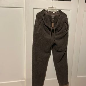 Skims cozy jogger